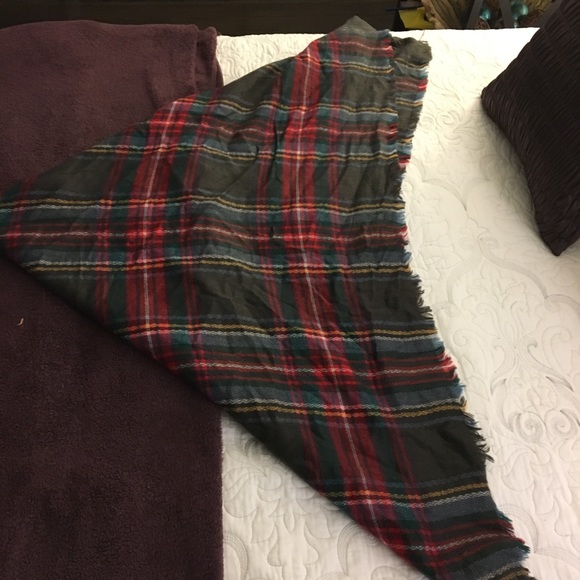 Athleta Blanket Scarf - Picture 4 of 4